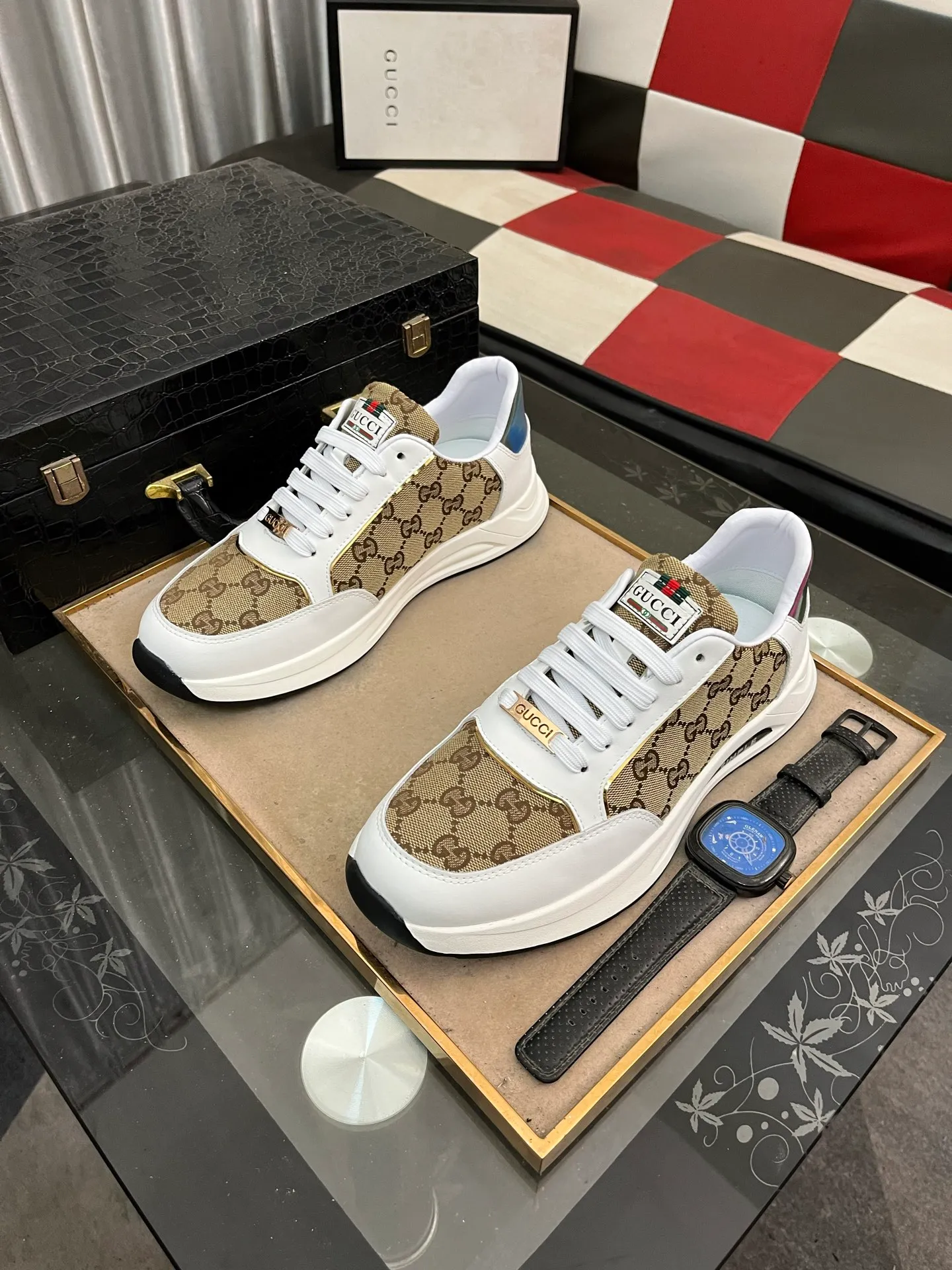 Men's shoes 💰420⌚️⌚️[GUCCI] The latest trendy men's casual shoes, the fabric is made of embossed cowhide imported from Italy, comfortable sheepskin lining + feet, the original outsole is wear-resistant and non-slip, high-level version, exquisite workmanship. Code number: 38-442️⃣Colors available